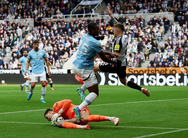 Haaland tịt ngòi tại St.James'Park, Man City mất điểm ngôi đầu- Ảnh 6.