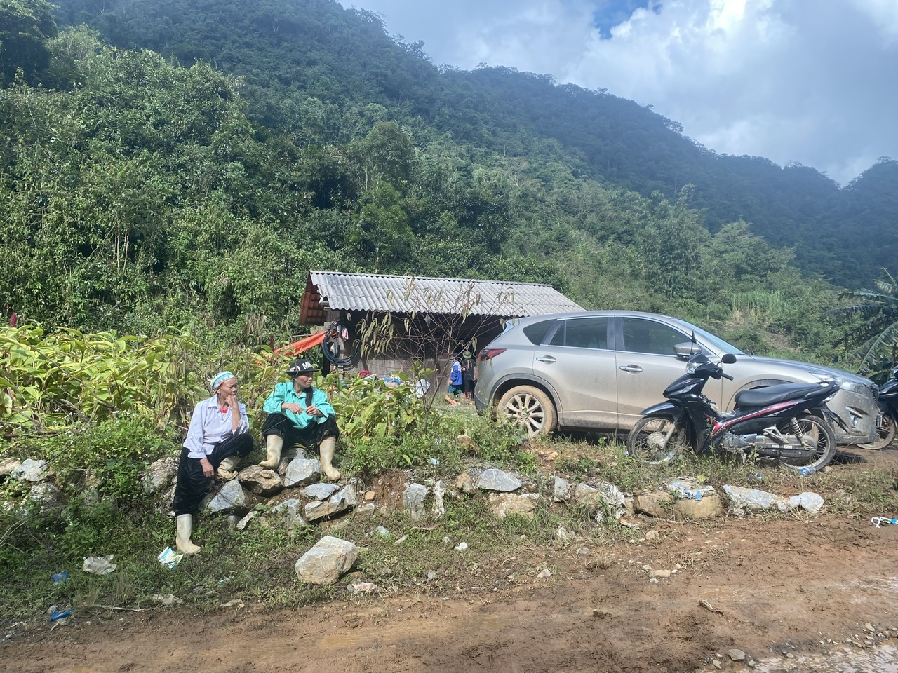 Người dân Nguyên Bình đang sống trong những ngày vô cùng gian khó.